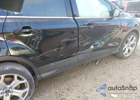 2017 Ford Escape Titanium из США, поврежденный, VIN 1FMCU0JD3HUA59627